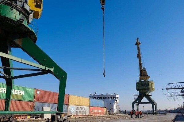 Caspian containerized line kicks off between Iran, Russia