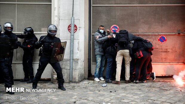 Fransa'da 'polis güvenlik yasası'na karşı protestolar sürüyor
