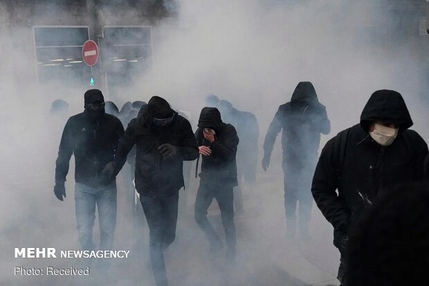 Fransa'da 'polis güvenlik yasası'na karşı protestolar sürüyor
