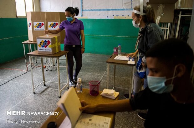 Venezuela'daki parlamneto seçimlerinden fotoğraflar