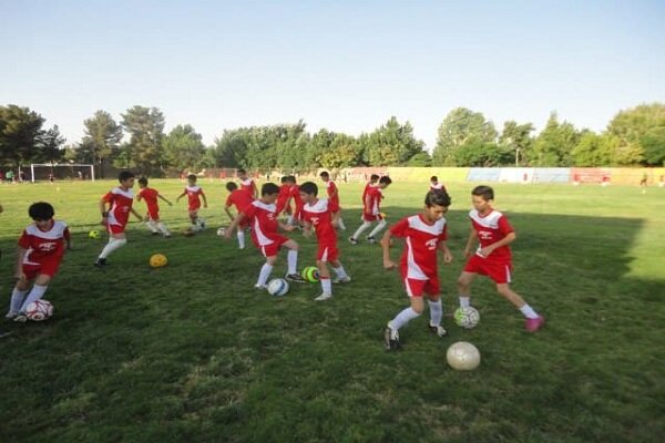 کمبود زمین چمن در تربت جام/ تنها استادیوم شهر بلاتکلیف است