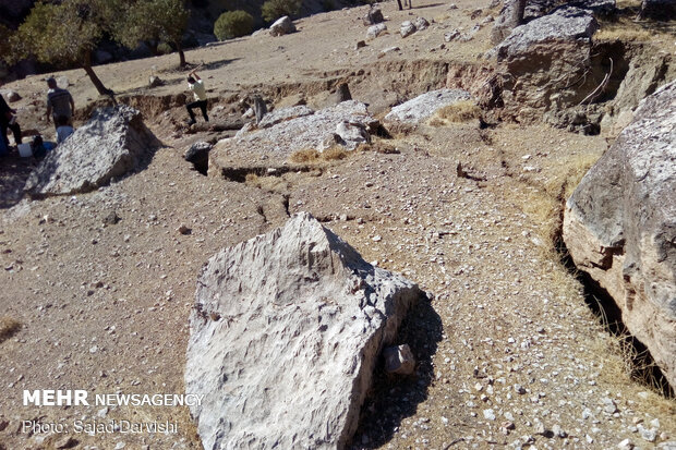 فرونشست زمین در کوهدشت - لرستان