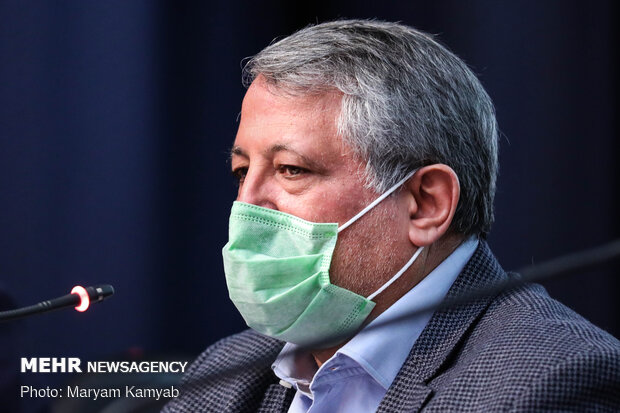 شهر را در این دوره با وجود بحران کرونا و تورم بالا اداره کردیم