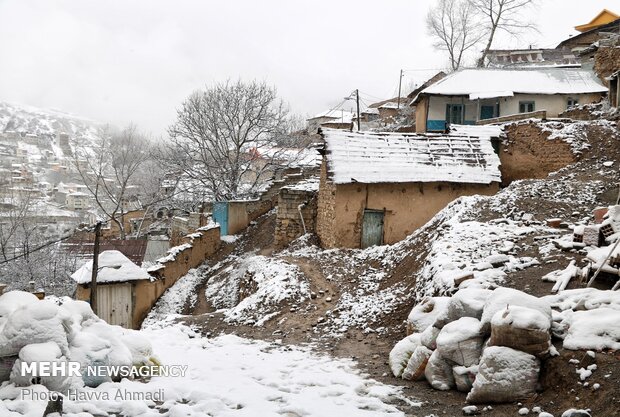Autumn snow falls in Veresk, north Iran