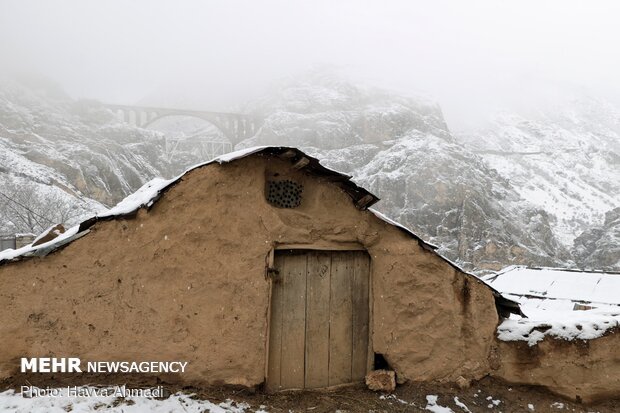 Autumn snow falls in Veresk, north Iran