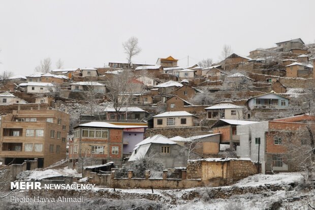 Autumn snow falls in Veresk, north Iran