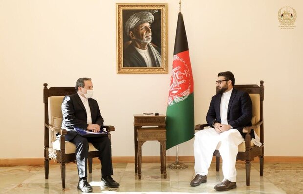 عراقچی کی افغانستان کی قومی سلامتی کے مشیر سے ملاقات 