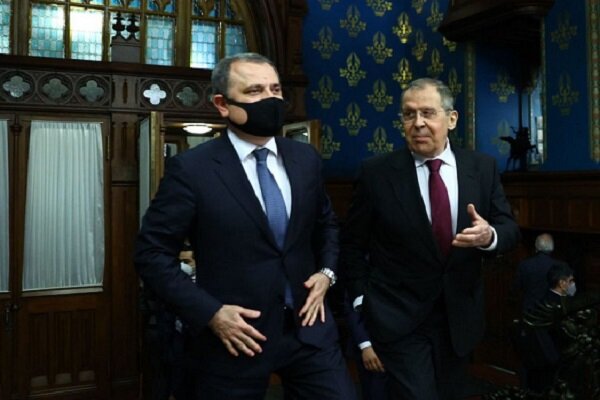 Lavrov, Azeri ve Ermeni mevkidaşı ile görüşecek