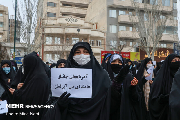 People gather in front of Turkish Consulate in Tabriz 