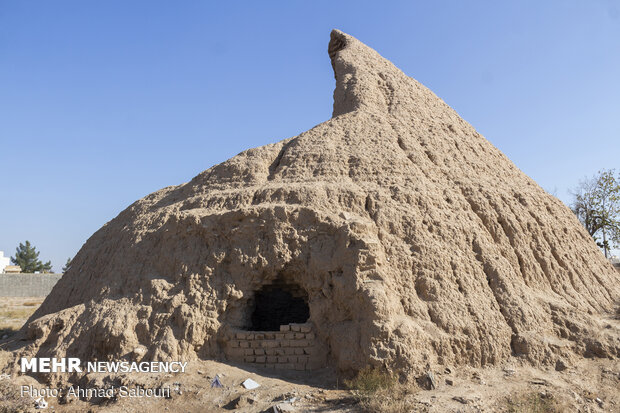 یخچالی که ثبت ملی شده است اما به خاطر عدم رسیدگی بیشتر آن تخریب شده