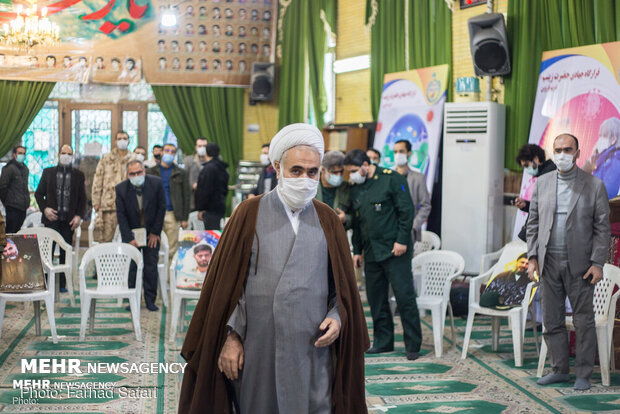 بازدید آیت الله عابدینی از قرارگاه جهادی حضرت زینب (س)