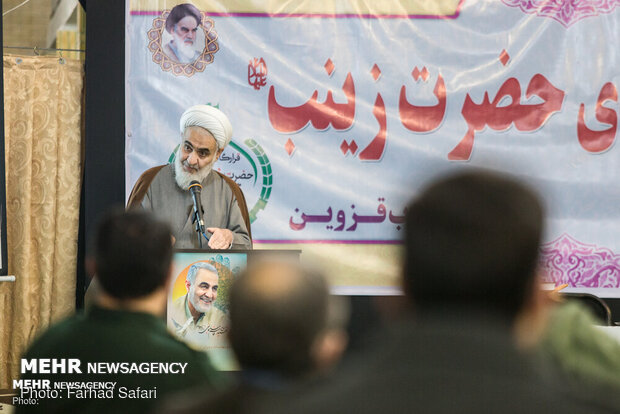 بازدید آیت الله عابدینی از قرارگاه جهادی حضرت زینب (س)