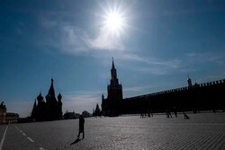 US to shut down two consulates in Russia