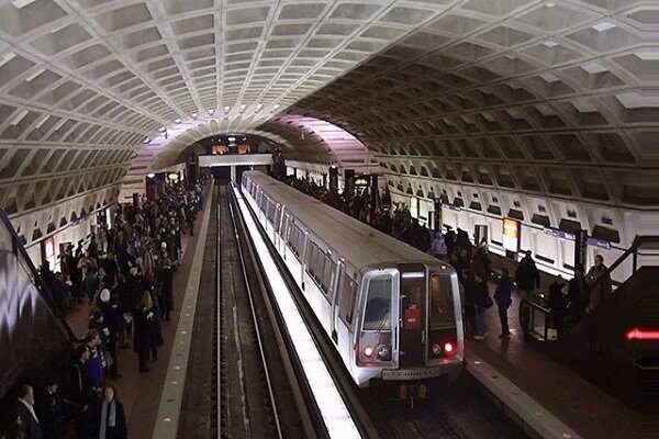 FBI agent fired shots in incident with fellow metro passenger