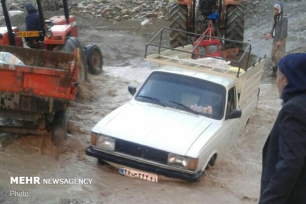 نگاهی به مصائب سیلزدگان لرستان/داستان سیل اینجا هنوز تمام نشده