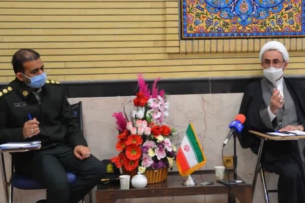 لزوم برخورد قاطع پلیس با معضل سگ گردانی در ایلام  لزوم برخورد قاطع پلیس با معضل سگ گردانی در ایلام