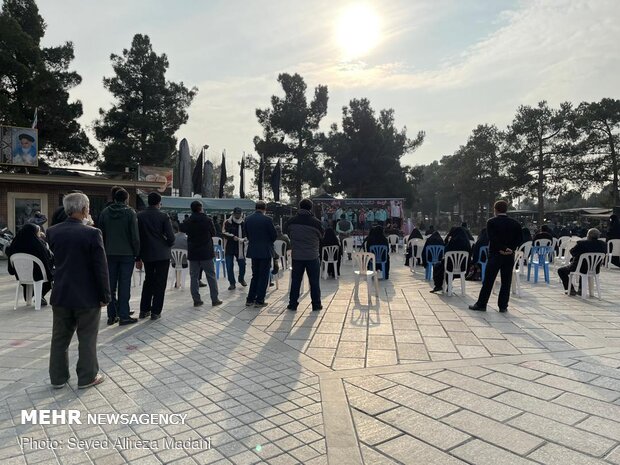 عزاداری ایام فاطمیه و سالگرد شهادت حاج قاسم سلیمانی در بهشت زهرا (س) تهران