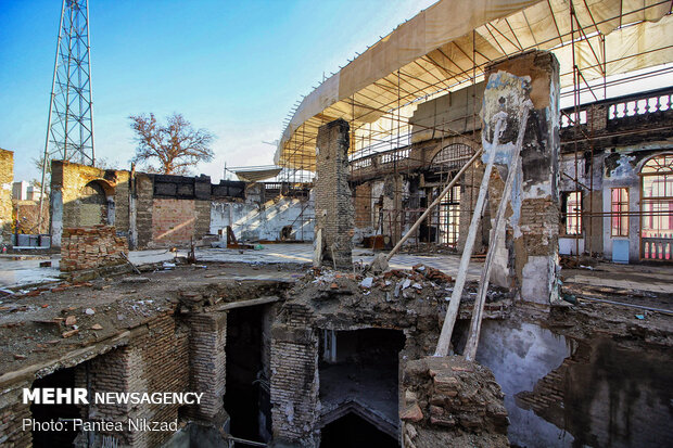 وضعیت میدان تاریخی حسن آباد پس از آتش سوزی