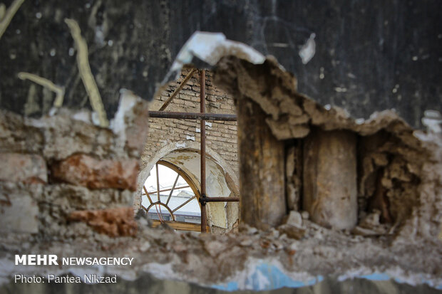 وضعیت میدان تاریخی حسن آباد پس از آتش سوزی