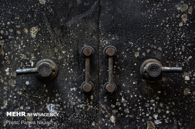 وضعیت میدان تاریخی حسن آباد پس از آتش سوزی