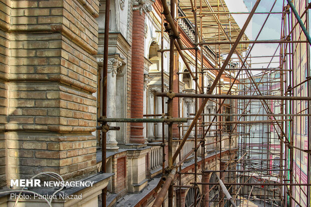 وضعیت میدان تاریخی حسن آباد پس از آتش سوزی