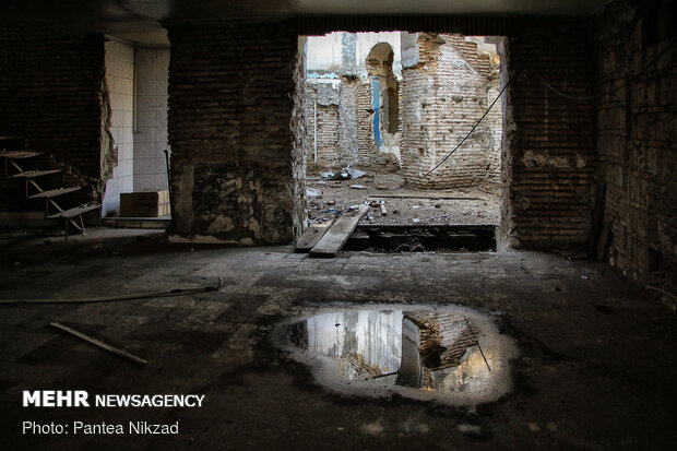 وضعیت میدان تاریخی حسن آباد پس از آتش سوزی