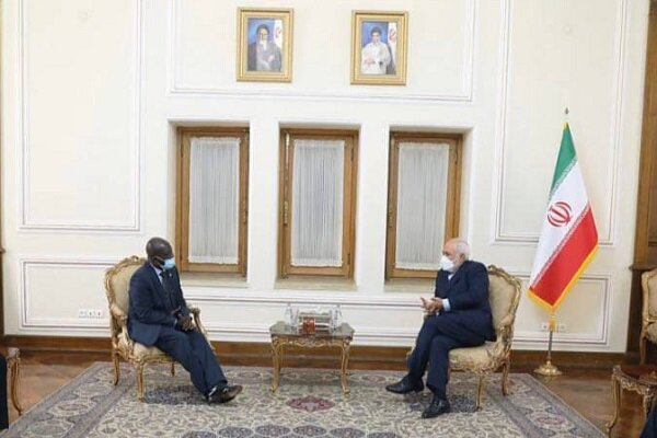 FM Zarif holds talks with Senegalese, Ghanaian envoys 