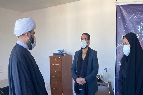 حجت الاسلام قمی از دفتر نمایندگی خبرگزاری مهر در کرمان بازدید کرد