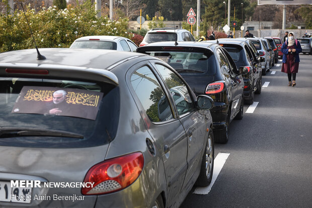 Vehicle parade on martyr Soleimani's 1st anniv. in Shiraz