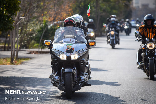 Vehicle parade on martyr Soleimani's 1st anniv. in Shiraz