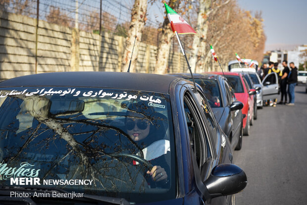 Vehicle parade on martyr Soleimani's 1st anniv. in Shiraz