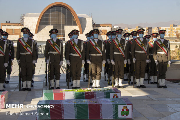 تشییع پیکر 6  شهید گمنام دراستان سمنان