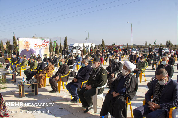 تشییع پیکر 6  شهید گمنام دراستان سمنان