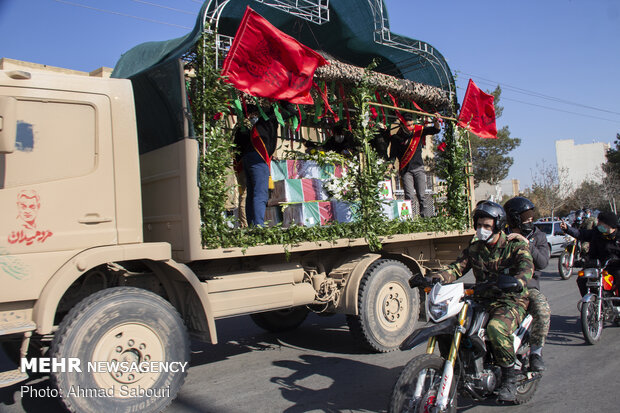 تشییع پیکر 6  شهید گمنام دراستان سمنان