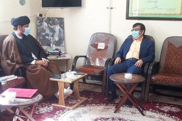 مسئولان در سطح کلان کشور به حل مشکلات ساحل نشینان کمک کنند