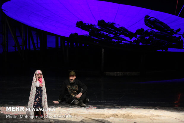 'Soldier' on stage in Tehran
