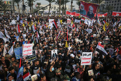 بغداد کے التحریر اسکوائر پر کئي ملین عراقی شہریوں کا اجتماع
