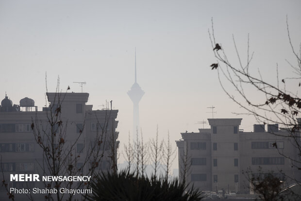 Severe air pollution hits Tehran
