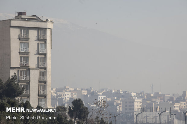 Severe air pollution hits Tehran
