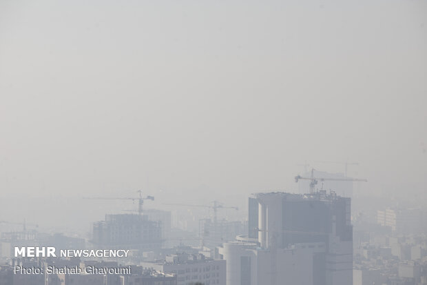 Severe air pollution hits Tehran
