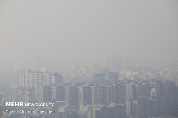 Severe air pollution hits Tehran
