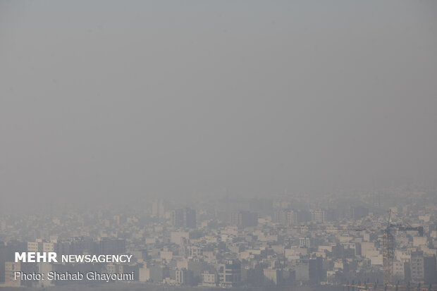 Severe air pollution hits Tehran
