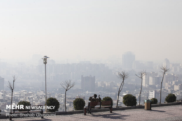 Severe air pollution hits Tehran
