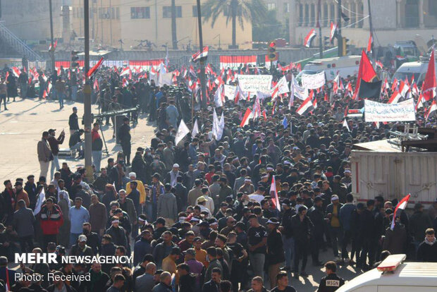 تجمع میلیونی مردم عراق در میدان التحریر