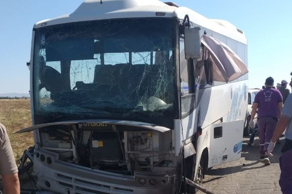 9 dead, 4 wounded in terror attack on bus in Syria's Hama