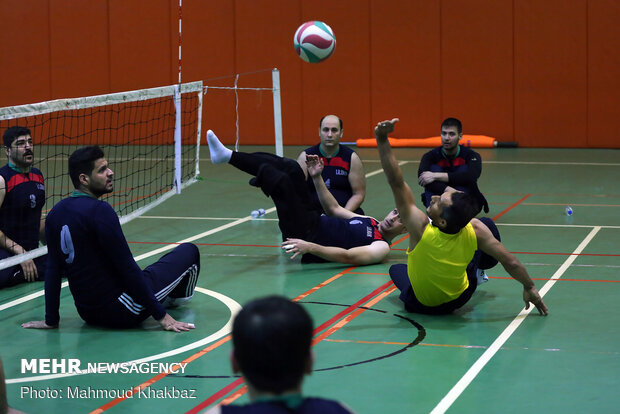 Men’s sitting volleyball team holding training camp on Kish