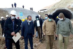 رئیس مجلس از سد در دست احداث «تنگ سرخ» یاسوج بازدید کرد