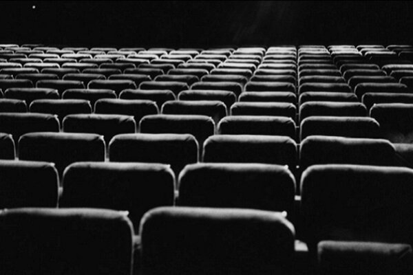 یک سال بسته ماندن سینماهای بریتانیا و وضعیت بد ۹۵ درصدی