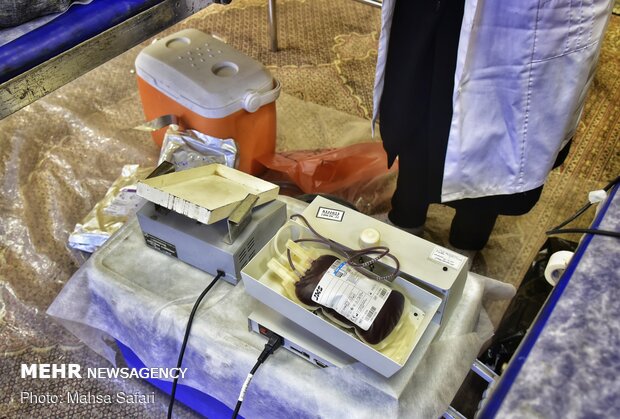 نذر خون در مسجد گلشن