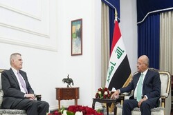 رایزنی سفیر آمریکا در بغداد با صالح/ مخالفت با تعرض به حاکمیت عراق
